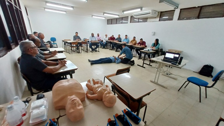 Capacitação em Primeiros Socorros Capacitação em Primeiros Socorros