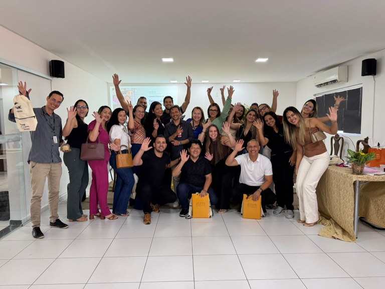 Farmacêuticos que participaram deste primeiro encontro.jpeg