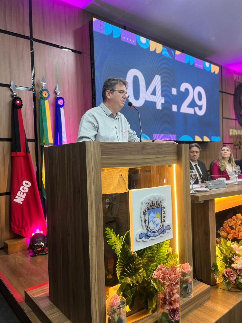 Coordenador da ortopedia do Complexo,o médico João Suassuna falou em nome dos colegas .jpg