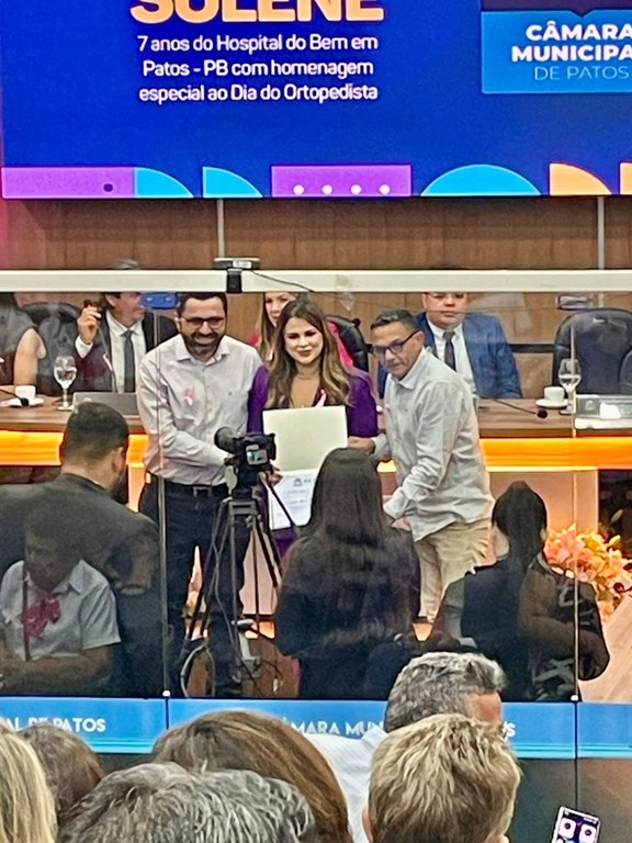 O cirurgião oncológico Wostenildo Crispim, pioneiro em cirurgias no Bem foi homenageado.jpg