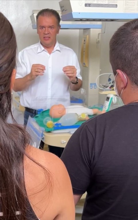 Treinamento foi conduzido pelo Pediatra Umberto Júnior.jpg Treinamento foi conduzido pelo Pediatra Umberto Júnior.jpg