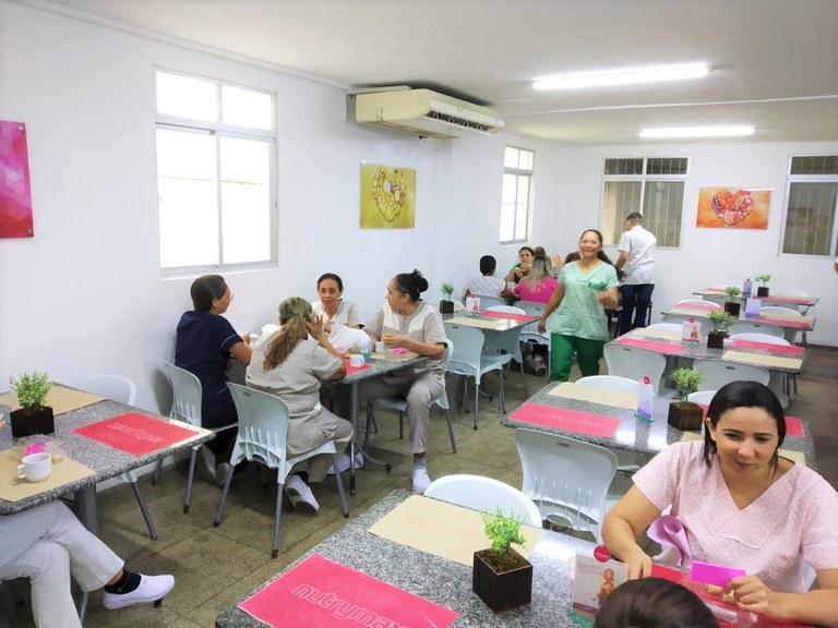 Funcionárias da Maternidade tiveram ceias especiais neste domingo.jpg Funcionárias da Maternidade tiveram ceias especiais neste domingo.jpg