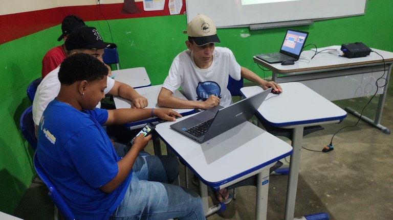 Estudantes de Mogeiro desenvolveram game - foto arquivo pessoal Estudantes de Mogeiro desenvolveram game - foto arquivo pessoal