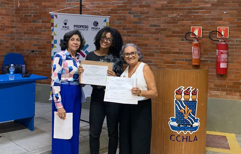 aluna premiada ufpb.jpg aluna premiada ufpb.jpg