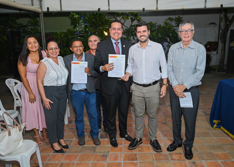 09_12_2025 Assinatura do Termo  do Fomento com APL (Daniel Medeiros) (51).jpeg