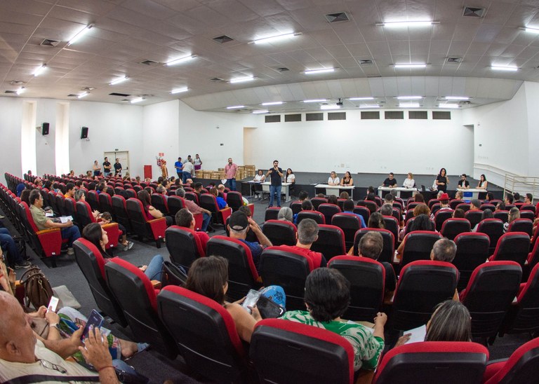 Entrega de Notbooks para Professores_Delmer Rodrigues (2).jpg