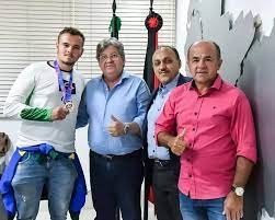 joaoZezinho.jpg joaoZezinho.jpg