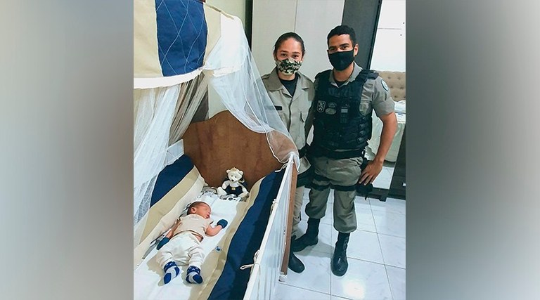 PM salva bebê.jpeg PM salva bebê.jpeg