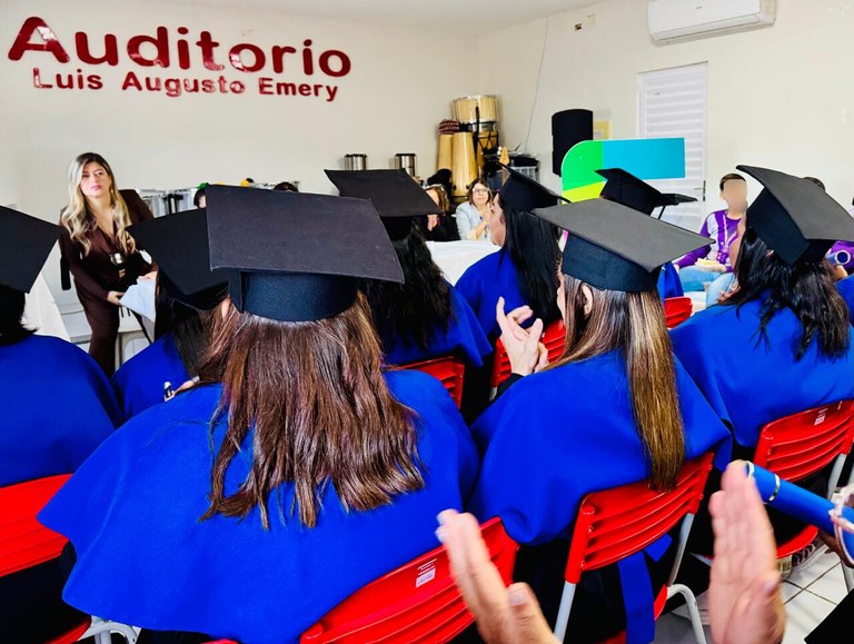 Certificados do EJA.jpg