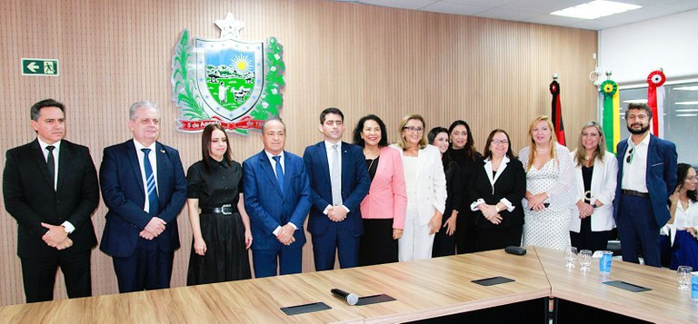 Conselhos Penitenciário e de Coordenação Penitenciária da Paraíba homenageiam a juíza Andréa Arcoverde pelos 10 anos à frente da VEP_20.jpg