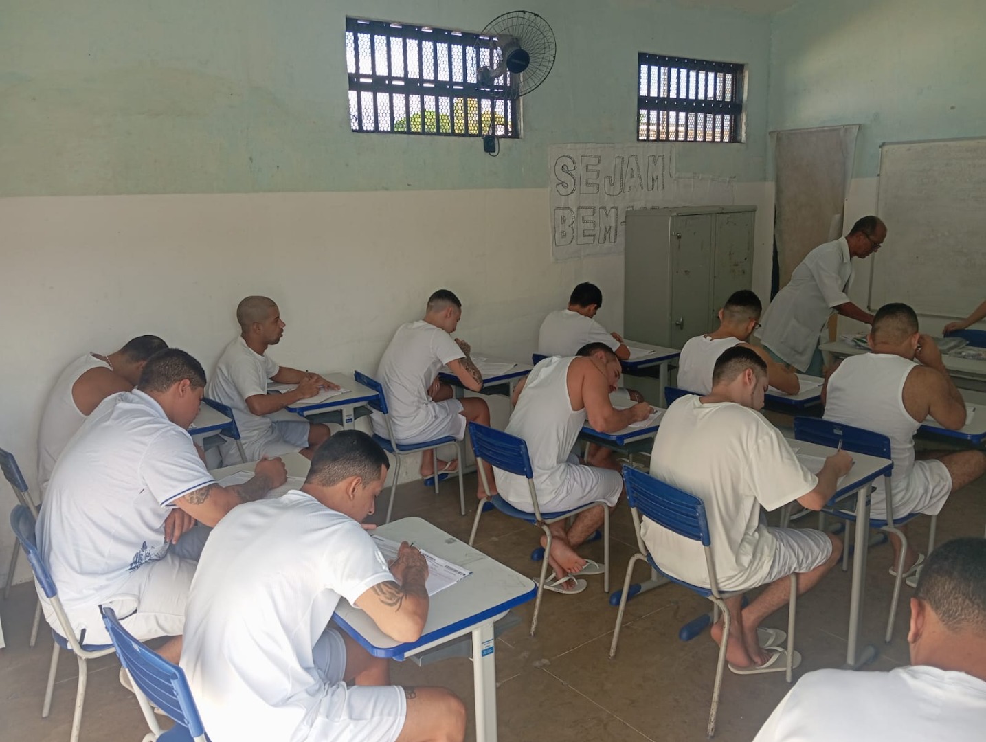 Mais de 2.500 pessoas em privação de liberdade concluem nesta quarta-feira as provas do ENCCEJA PPL 2025_3.jpg