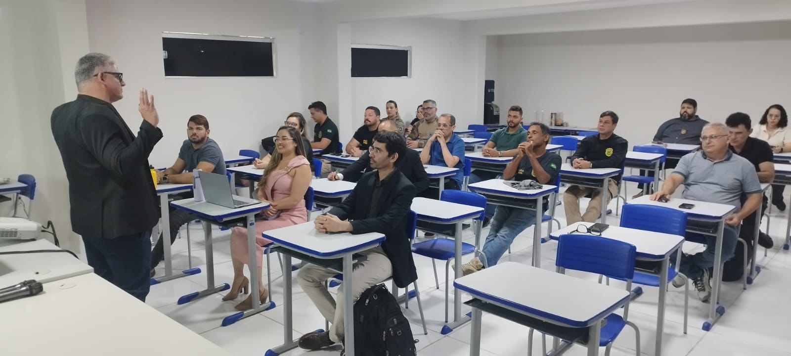 Aspectos Jurídicos e Administrativos na Atividade Prisional_EGEPEN_2.jpg