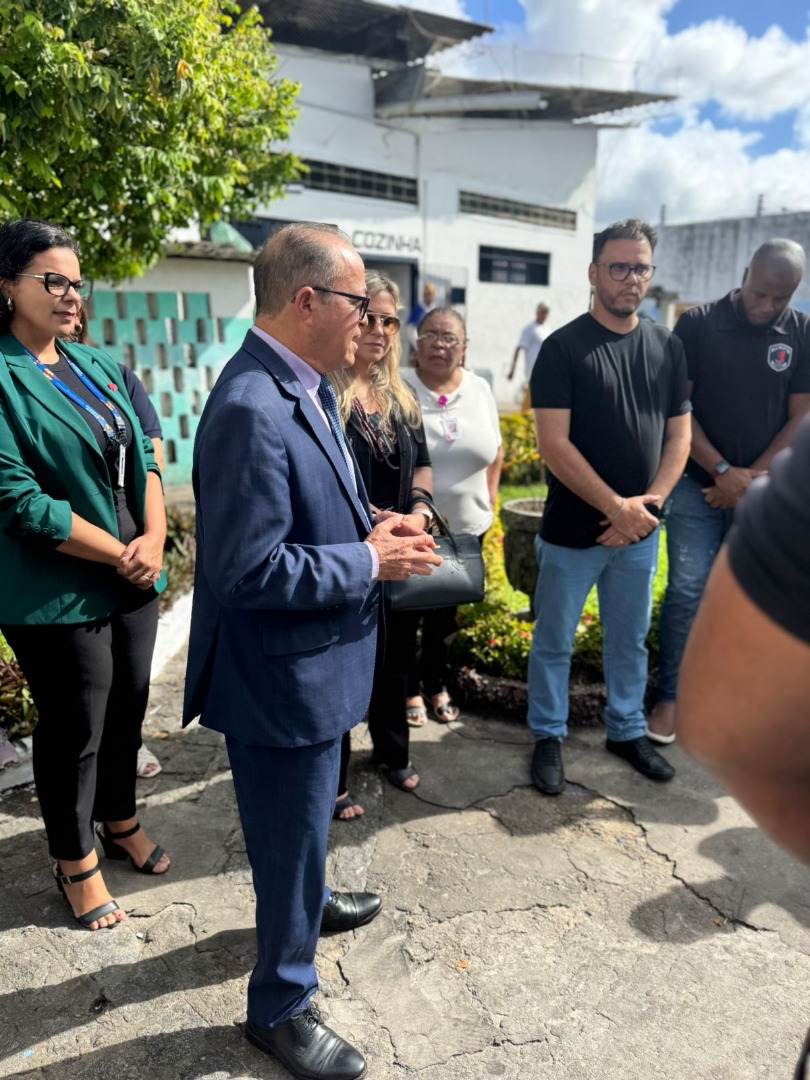 Seap-PB entrega kits de higiene e utensílios de cozinha para a Penitenciária Sílvio Porto_7.jpg