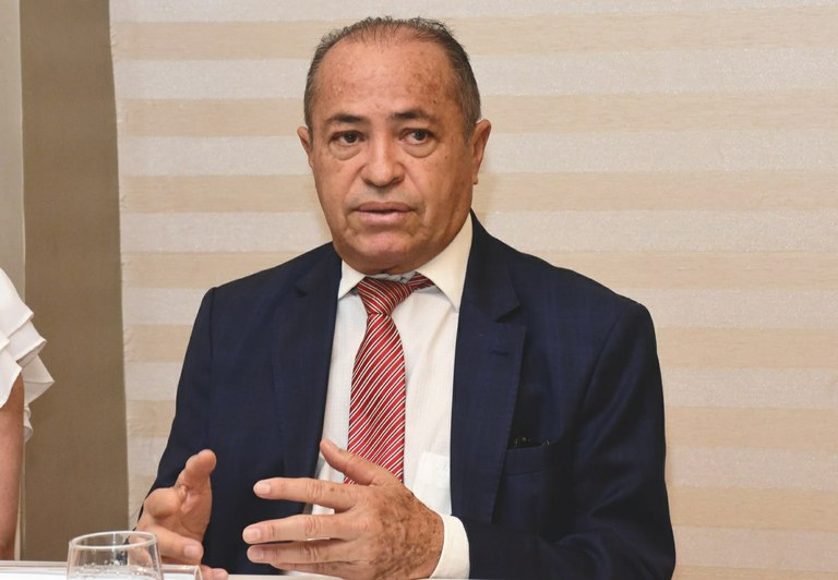 Seap prepara lançamento do Plano de Desenvolvimento de Recursos Humanos_Secretário João Alves.jpg