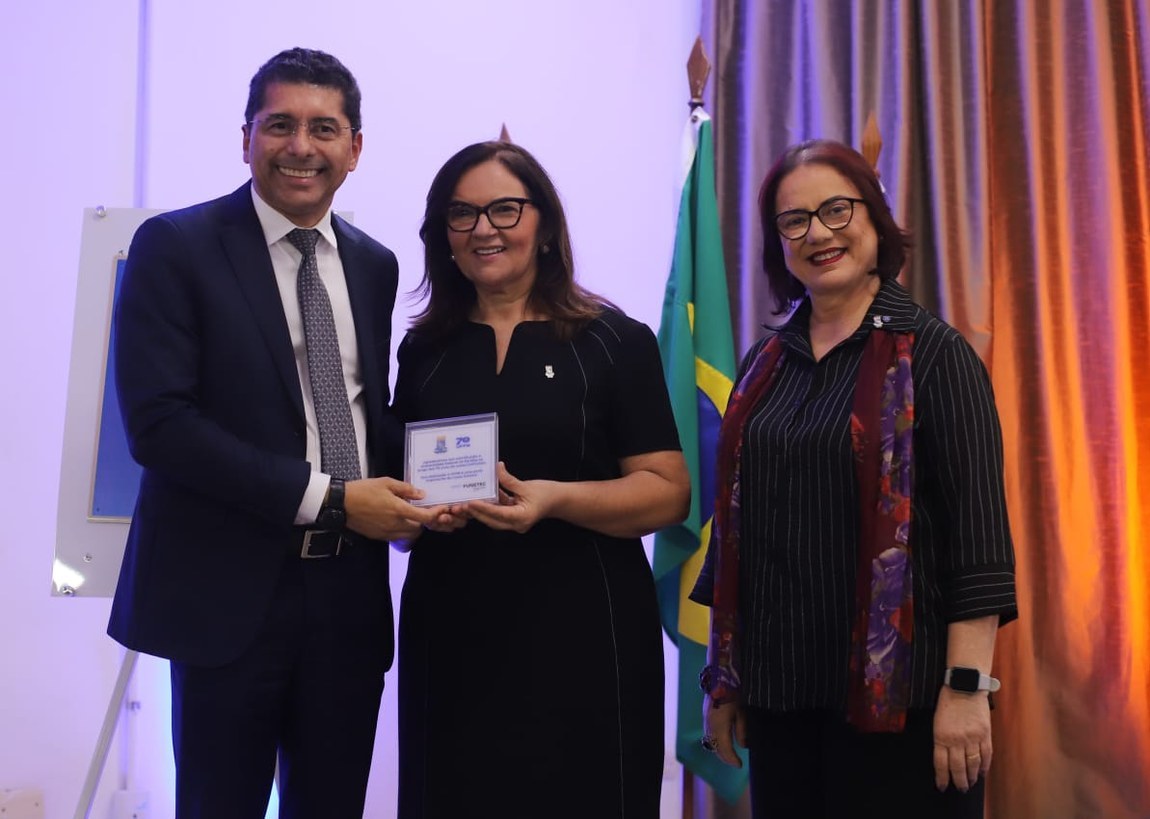 Secretário de planejamento é homenageado durante celebração dos 70 anos da UFPB