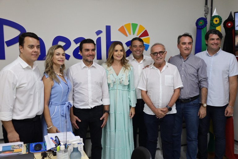 visita ministro (1).jpeg