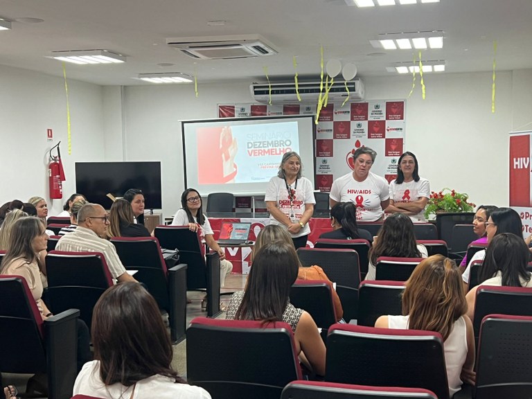 10º Seminário Dezembro Vermelho (8).jpeg