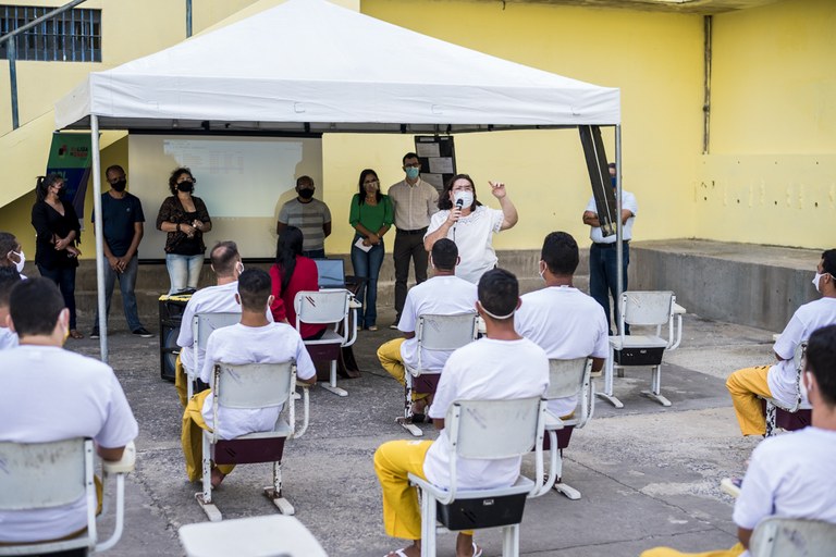 DiegoNóbrega -Aulão de Vestibular - Penitenciária  (8).jpg