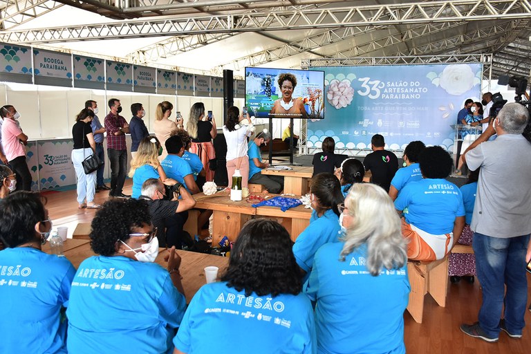 Coletiva da apresentação do 33 salão do Artesanato Praaibano (4).JPG