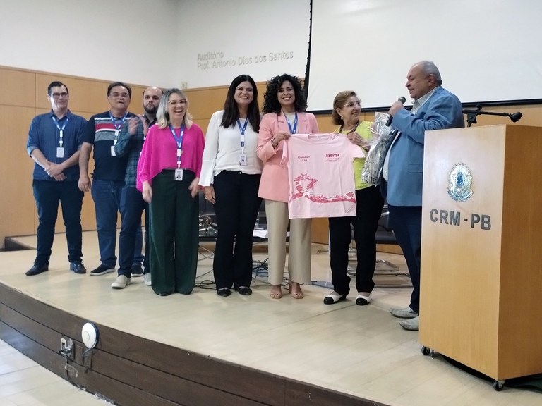 05 - Agevisa-PB homenageia a Profª-Drª Helen Khoury.jpg