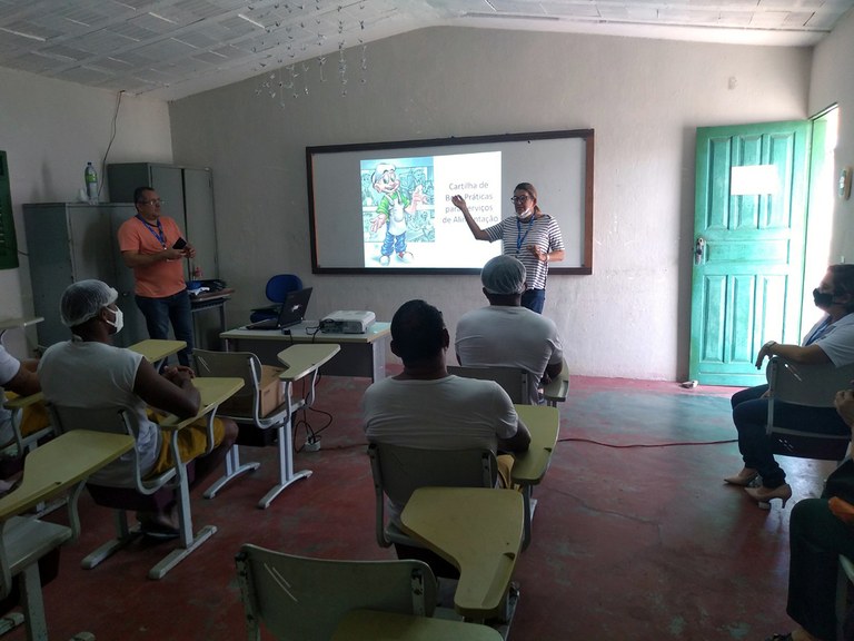 Capacitação sobre Alimentos no Presídio Sílvio Porto (02).jpg