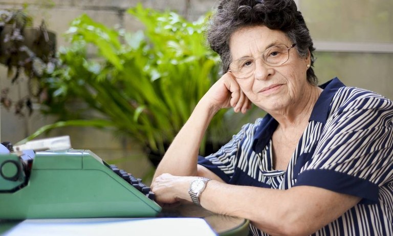 maria_valeria_rezende1.jpg