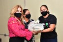 Primeira-dama entrega alimentos arrecadados durante o 33 Salão de Artesanato (5).JPG