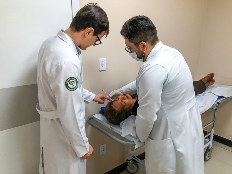 Ambulatório do Hospital Metropolitano oferece tratamento com toxina botulínica para pacientes com distúrbios do movimento 1.jpg Ambulatório do Hospital Metropolitano oferece tratamento com toxina botulínica para pacientes com distúrbios do movimento 1.jpg