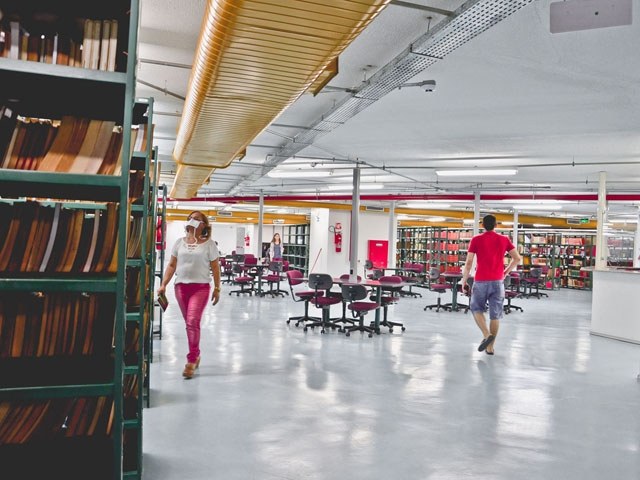 biblioteca.jpg biblioteca.jpg