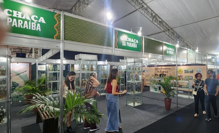 estande cachaça.jpg estande cachaça.jpg