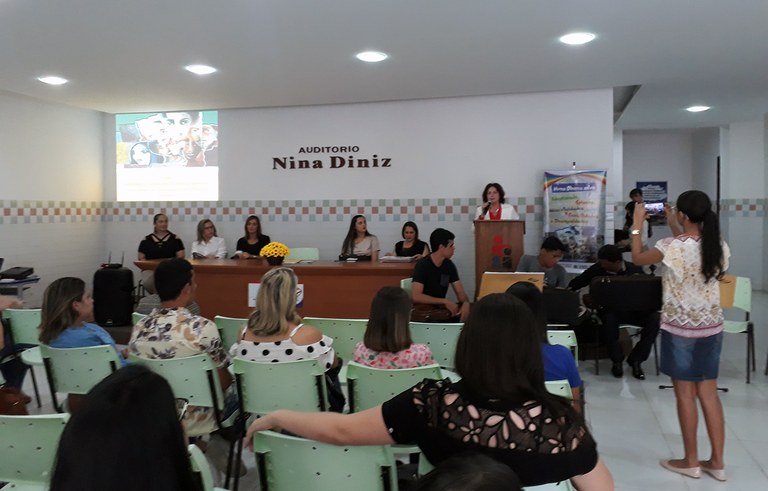 cendac projeto sobre violencia domestica e cultura de paz CG (1).jpg