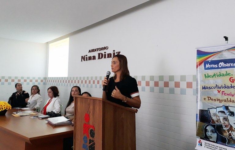 cendac projeto sobre violencia domestica e cultura de paz CG (7).jpg
