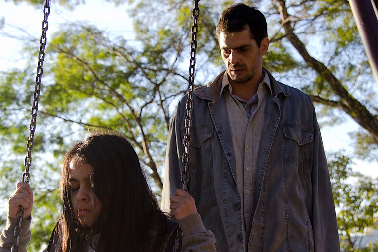 cine bangue - a sombra do pai3.jpg cine bangue - a sombra do pai3.jpg