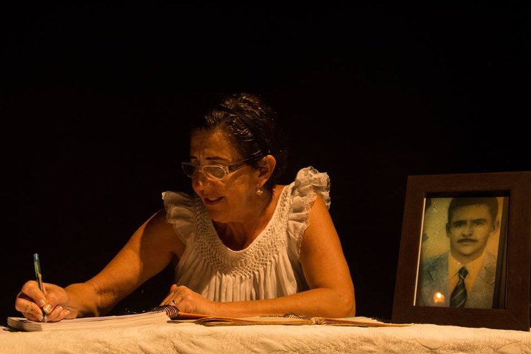 teatro-outubros5.jpg