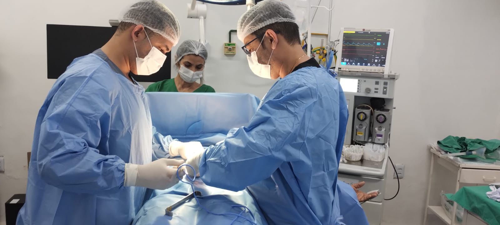 Uma das 821 cirurgias eletivas realizadas pelo Opera Paraíba no hospital de Catolé do Rocha.jpg