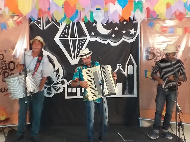 são joão na rede-bandas (7).jpeg são joão na rede-bandas (7).jpeg