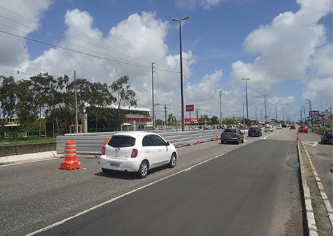 DER-Iniciada-nesta-teraa-obras-do-pilar-do-vao-central-da-passarela-na-BR-230-IESP-4.jpg