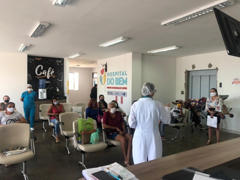 Ação na recepção do Hospital do Bem.jpg