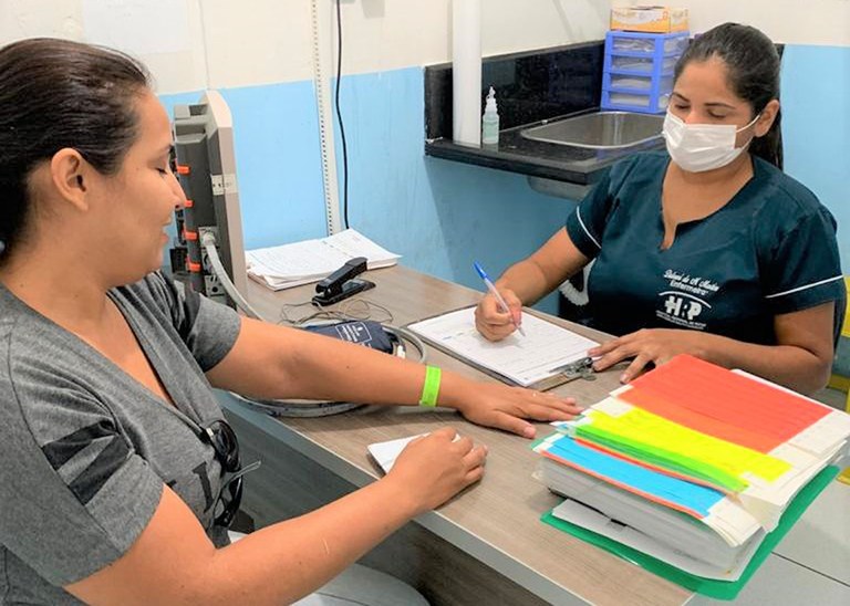 11_12_19 Complexo Hospitalar de Patos adota pulseiras para classificação de risco (2).jpg