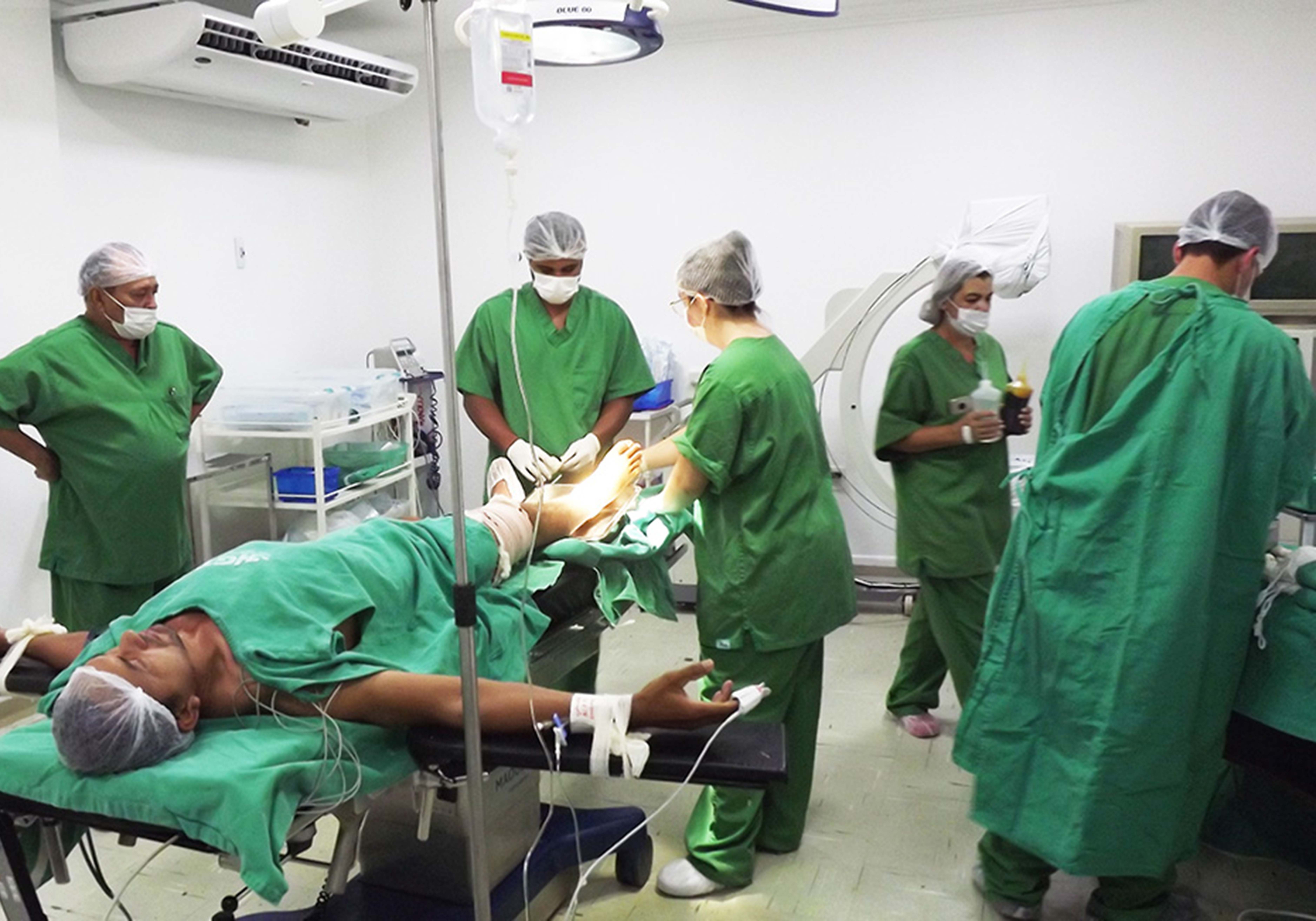 ses hosp de patos zera fila cirurgica da ortopedia e se prepara para o periodo de carnaval (2).JPG