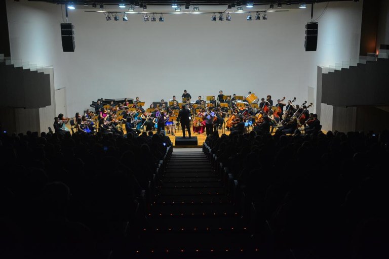 OSJPB - concerto comemorativo1_Thercles Silva.jpeg