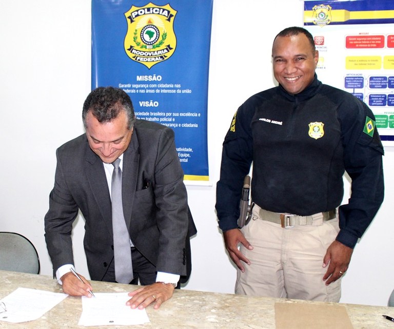 Foto_Receita_Estadual_assina_cooperação_técnica_com_PRF.JPG Foto_Receita_Estadual_assina_cooperação_técnica_com_PRF.JPG