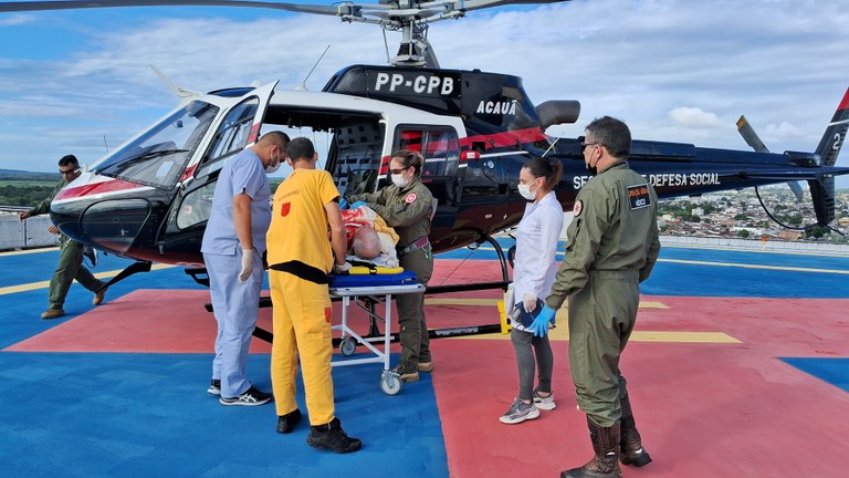 Coração Paraibano_ Idoso com bloqueio atrioventricular é transferido via transporte aeromédico de Campina Grande para o Hospital Metropolitano.jpg