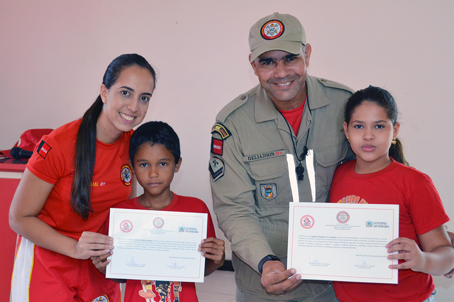 projetos sociais dos bombeiros atendem e beneficiam 4268 criancas e adolescentes em 2018 (1).JPG