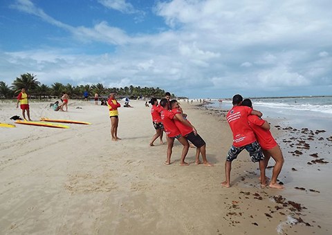 corpo-de-bombeiros-realiza-treinamento-de-salvamento-aquatico-3.jpg