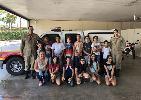 bombeiros-treina-criancas-e-adolescentes-em-aces-de-primeiros-socorros-8.jpg