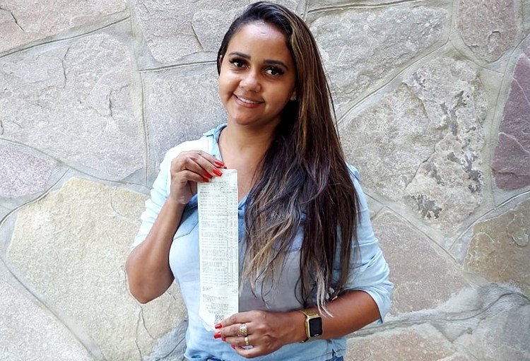 IMAGEM_Tamires_dos_Santos_ganhadora_20_mill_agosto_OK.jpg IMAGEM_Tamires_dos_Santos_ganhadora_20_mill_agosto_OK.jpg