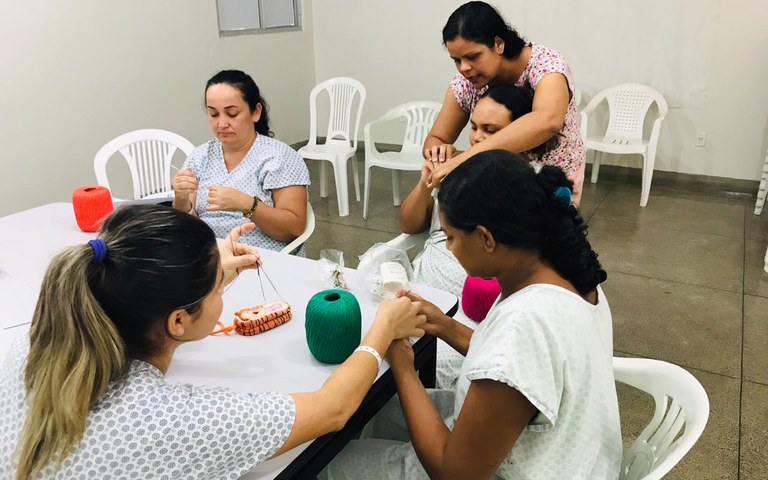 ses croche terapia junto a maes de criancas com cuidados especiais da maternidade de patos (4).jpeg