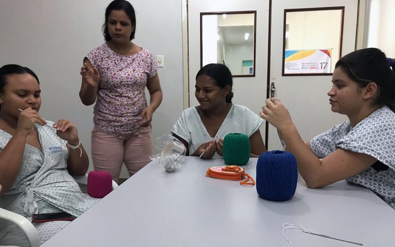 ses croche terapia junto a maes de criancas com cuidados especiais da maternidade de patos (7).jpeg