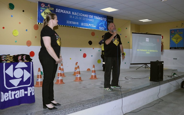 detran encerramento da semana nacional do transito (1).JPG